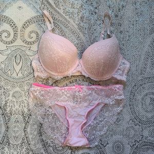 Valentine’s Day pink lace bra panty lingerie set